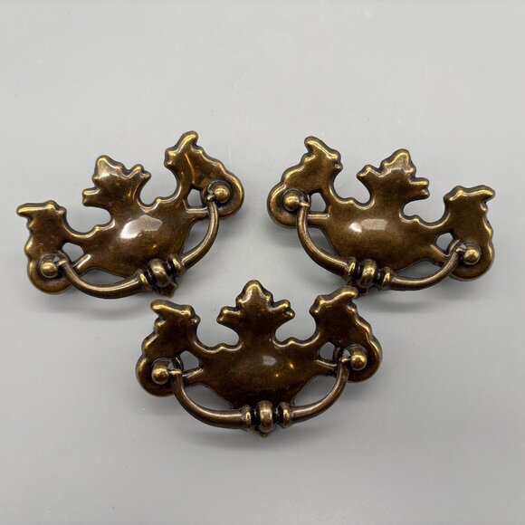 Vintage Brass Chippendale Style Drawer Pull With Swing Handle Made In Canada - Picture 1 of 8